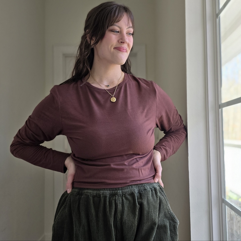 Minimalist Brown Long Sleeve Top
